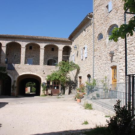 Les Jardins Du Mas Evesque Bed and Breakfast Rousson  Kamer foto
