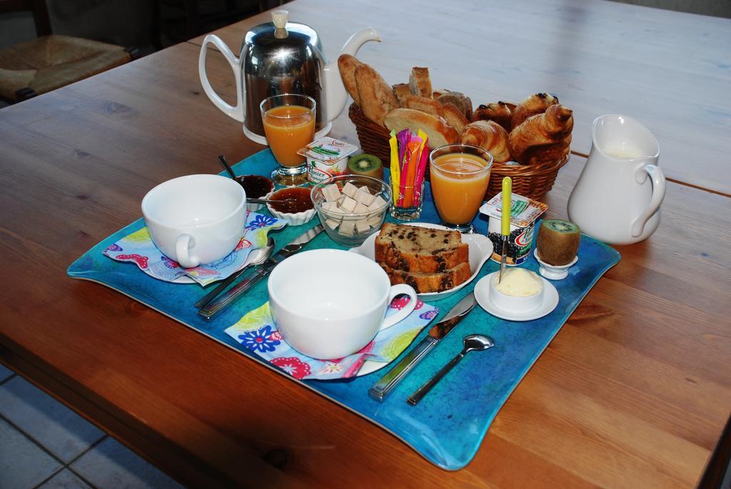Les Jardins Du Mas Evesque Bed and Breakfast Rousson  Kamer foto