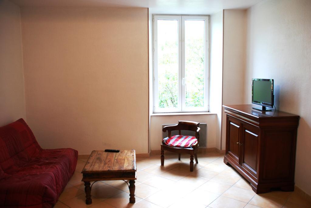 Les Jardins Du Mas Evesque Bed and Breakfast Rousson  Kamer foto