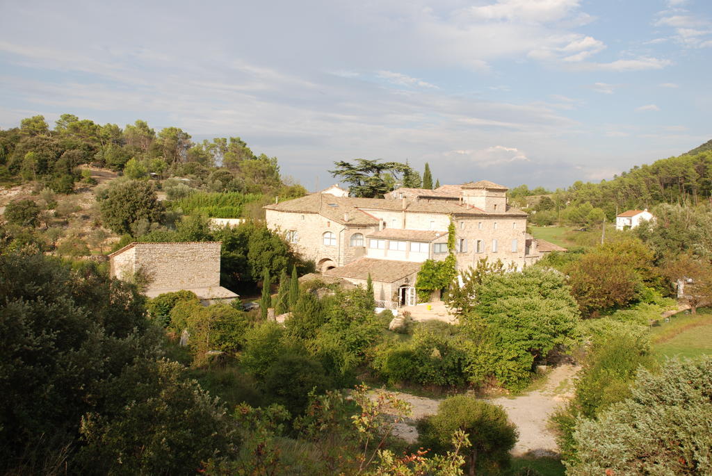 Les Jardins Du Mas Evesque Bed and Breakfast Rousson  Kamer foto