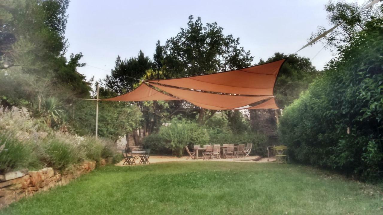 Les Jardins Du Mas Evesque Bed and Breakfast Rousson  Buitenkant foto