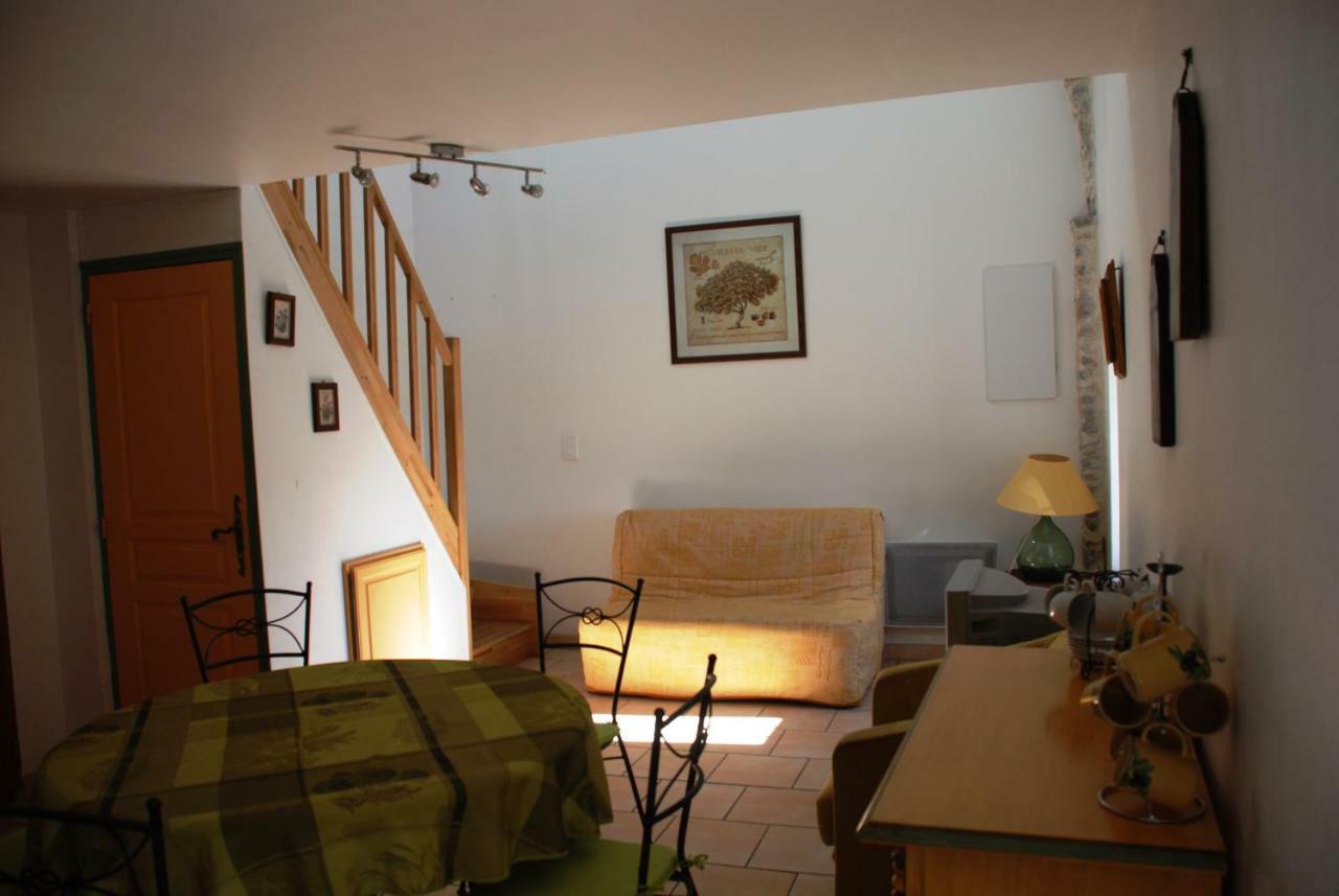 Les Jardins Du Mas Evesque Bed and Breakfast Rousson  Buitenkant foto