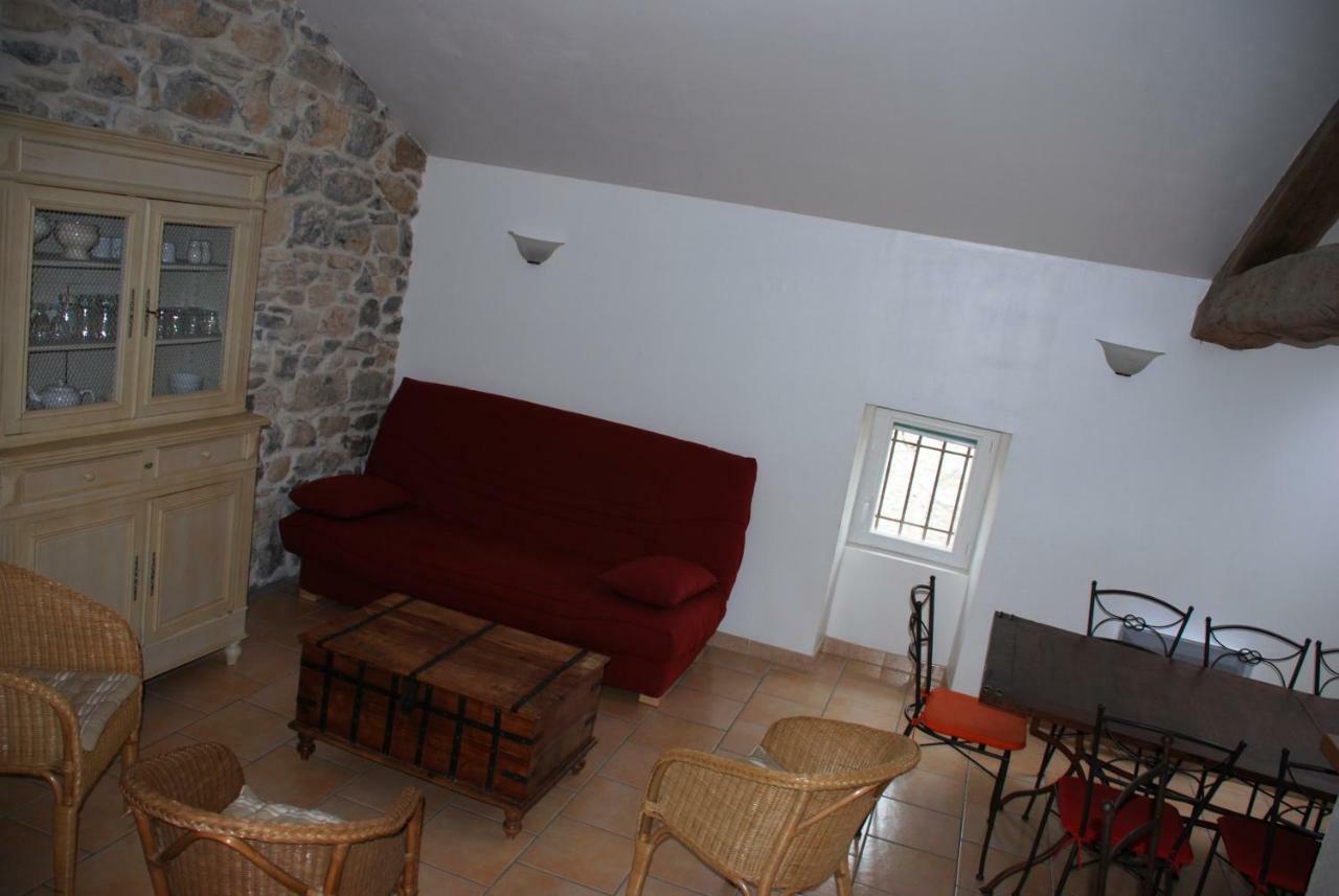 Les Jardins Du Mas Evesque Bed and Breakfast Rousson  Buitenkant foto