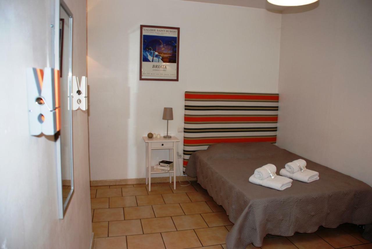 Les Jardins Du Mas Evesque Bed and Breakfast Rousson  Buitenkant foto