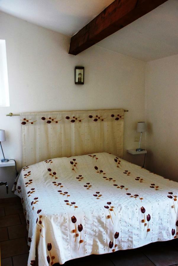 Les Jardins Du Mas Evesque Bed and Breakfast Rousson  Buitenkant foto